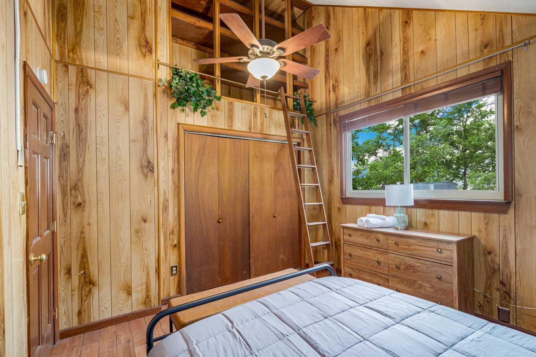 Amazing Views, Hot Tub, Fire Pit, Deck & Fireplace Inwood Zewnętrze zdjęcie