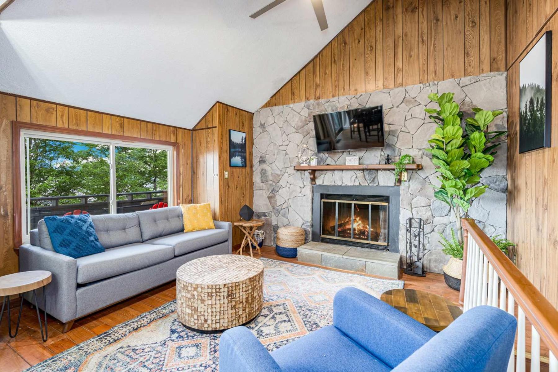 Amazing Views, Hot Tub, Fire Pit, Deck & Fireplace Inwood Zewnętrze zdjęcie