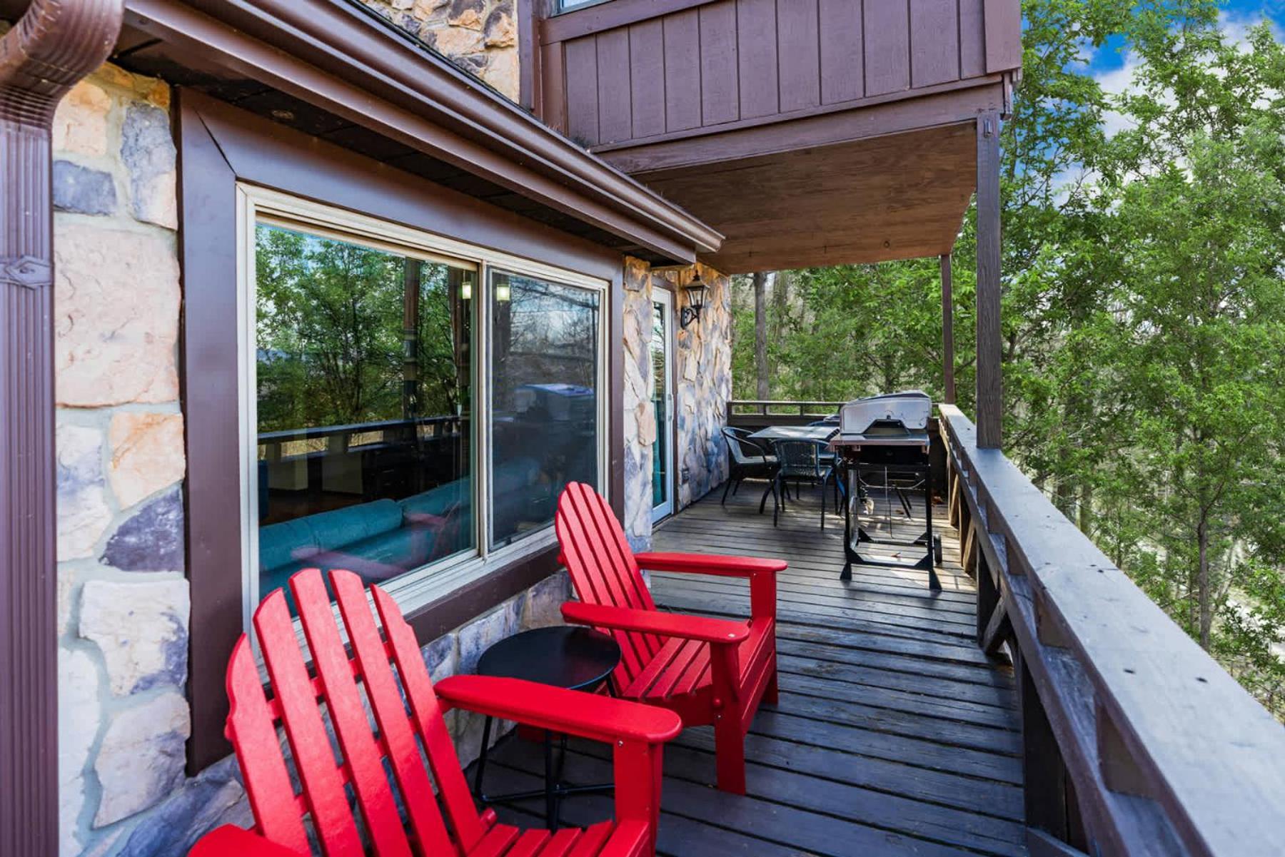 Amazing Views, Hot Tub, Fire Pit, Deck & Fireplace Inwood Zewnętrze zdjęcie